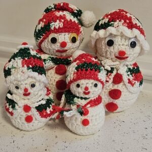 Vintage crotchet snowmen set